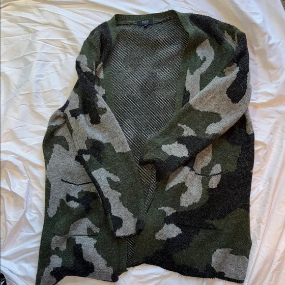 Women's Cardigan Bundle - Picture 2 of 3